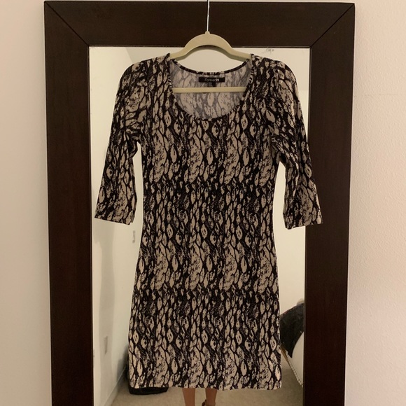 Forever 21 printed dress - Picture 4 of 5